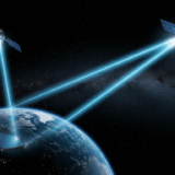  SpaceX、170億ドルでEchoStar買収—Starlinkが携帯電話業界に革命、Verizon買収も示唆