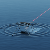 アメンボ型ロボットを水上で直接製造、バージニア大学の新技術が環境モニタリングを変える